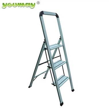 Ysgol Gyda Hambwrdd Offer Llwyfan